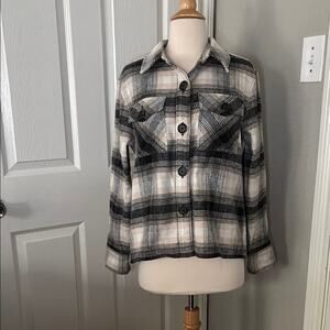Black White Cream Color Plaid Button-Up Jacket/ Shacket Size Small
